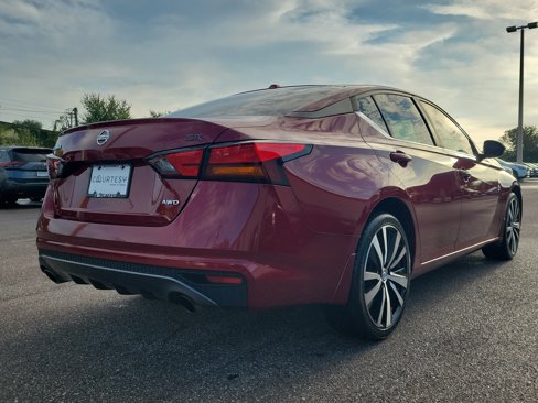 Certified 2021 Nissan Altima 2.5 SR w/ SR Premium Package image 5