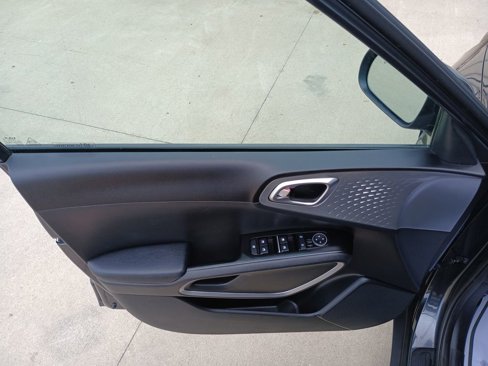 Used 2023 Kia Soul LX w/ Option Group 015 image 23