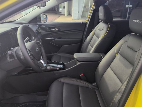 New 2025 Chevrolet Trax ACTIV w/ Driver Confidence Package image 11