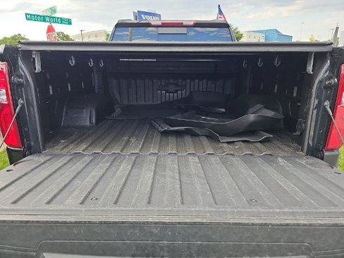 Used 2020 Chevrolet Silverado 1500 LT Trail Boss image 9