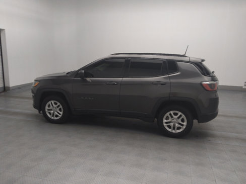 Used 2018 Jeep Compass Sport w/ Tech Group image 3