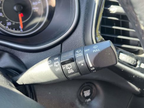 Used 2019 Jeep Cherokee Limited w/ Luxury Group image 31