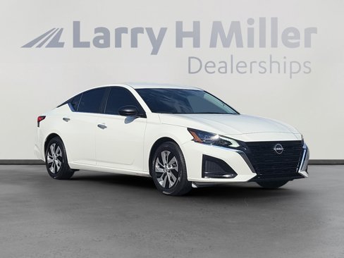 Used 2024 Nissan Altima 2.5 S image 7