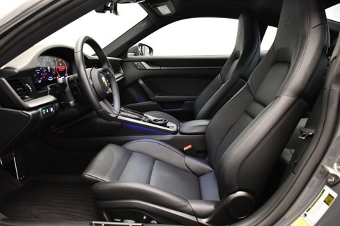 Used 2025 Porsche 911 Carrera image 5
