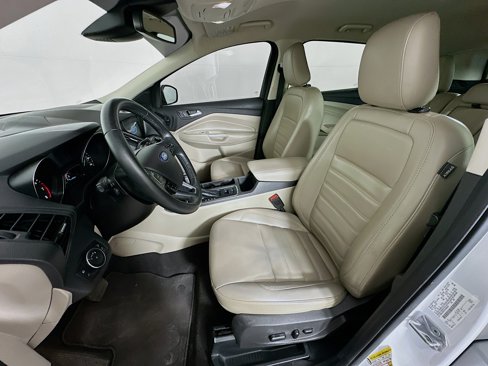 Used 2019 Ford Escape SEL image 13