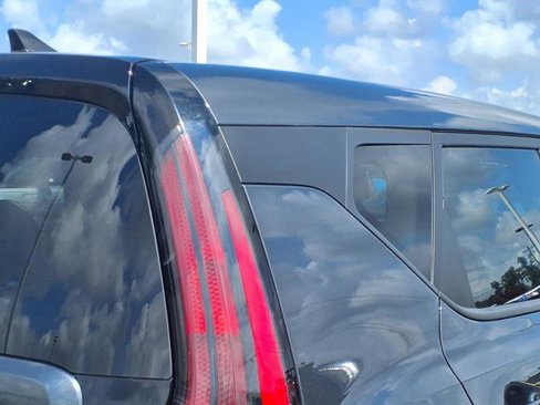 Used 2023 Kia Soul LX image 26