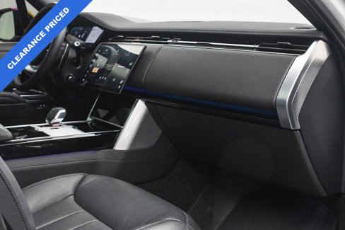 Used 2025 Land Rover Range Rover Long Wheelbase SE image 21