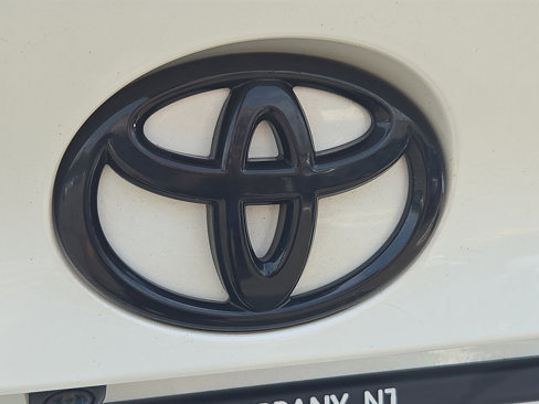Used 2021 Toyota C-HR Nightshade image 30