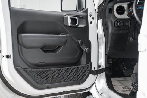 Used 2024 Jeep Wrangler Sport image 39
