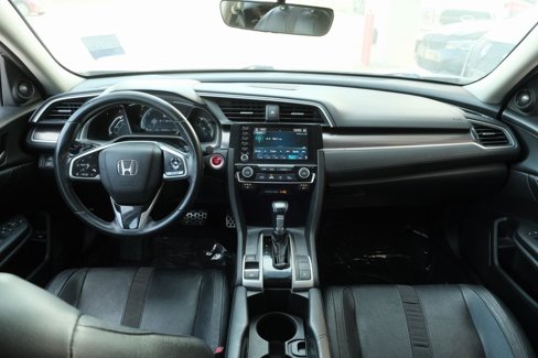 Used 2020 Honda Civic Touring image 3