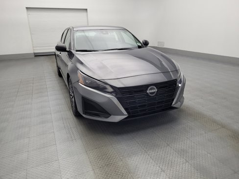 Used 2024 Nissan Altima 2.5 SV image 14