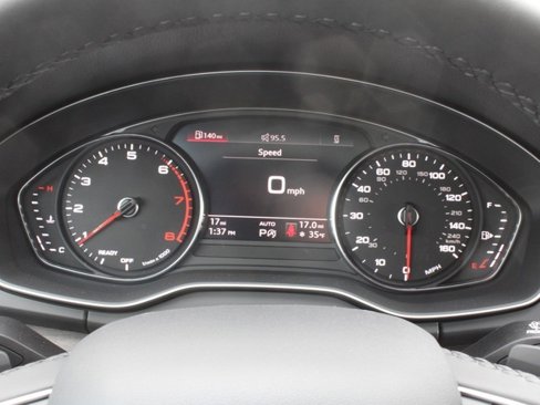 Used 2024 Audi Q5 2.0T Premium w/ Convenience Package image 35