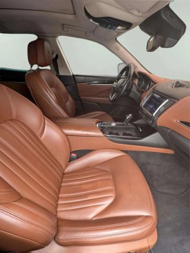 Used 2017 Maserati Levante image 12