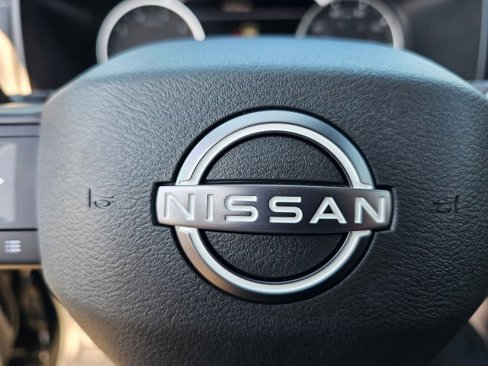 New 2025 Nissan Rogue S image 30
