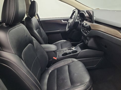 Used 2020 Ford Escape Titanium image 21