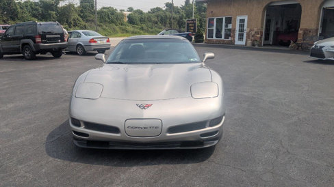 Used 2001 Chevrolet Corvette Coupe w/ Preferred Equipment Group1 image 21