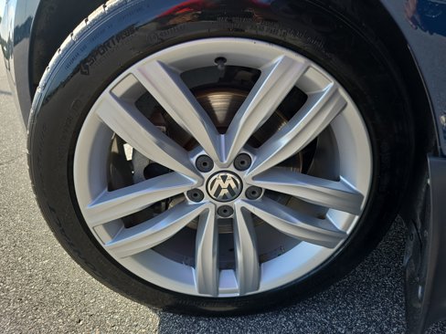 Used 2018 Volkswagen Passat 2.0T SE image 32