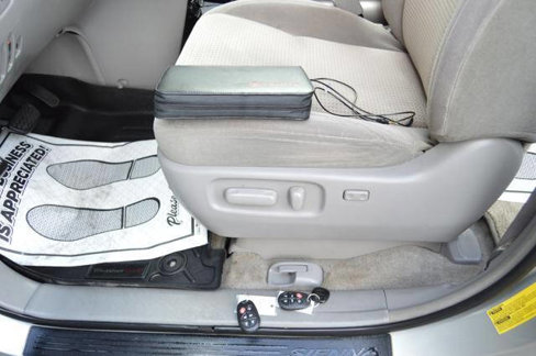 Used 2008 Toyota Sienna LE image 32