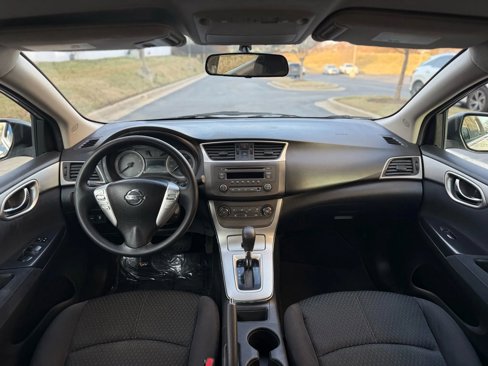 Used 2013 Nissan Sentra SR image 29