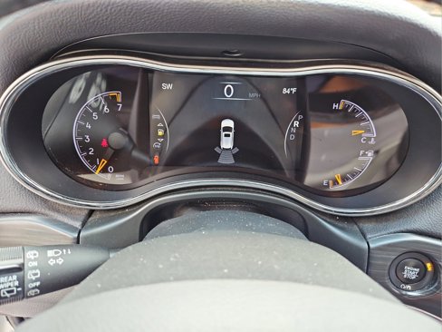 Used 2020 Jeep Grand Cherokee Limited image 28
