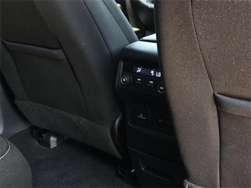 Used 2021 GMC Acadia SLE w/ Driver Convenience Package image 34