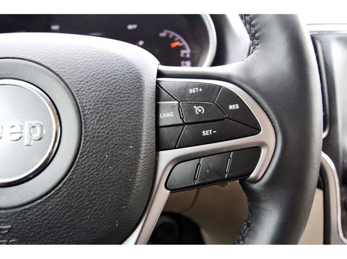 Used 2021 Jeep Grand Cherokee Laredo w/ Security & Convenience Group image 22