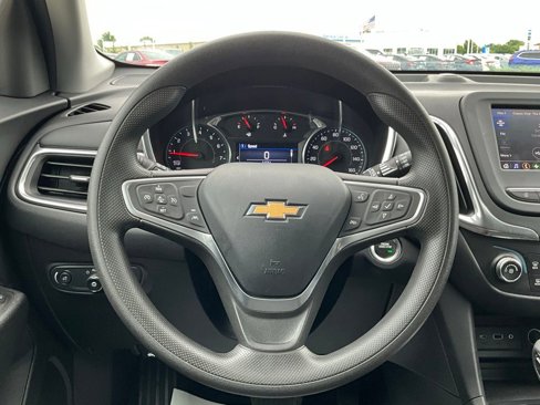 Used 2023 Chevrolet Equinox LT image 22