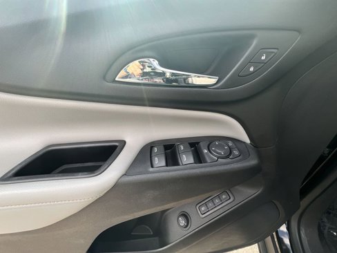 Certified 2018 Chevrolet Equinox Premier image 22