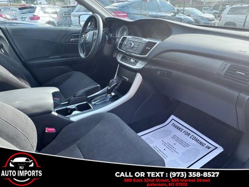 Used 2013 Honda Accord EX image 17