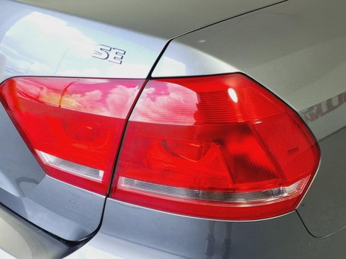 Used 2013 Volkswagen Passat 2.5 SE image 7