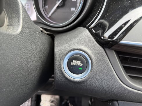Used 2019 Buick Envision Essence w/ LPO, Road Trip Package image 23