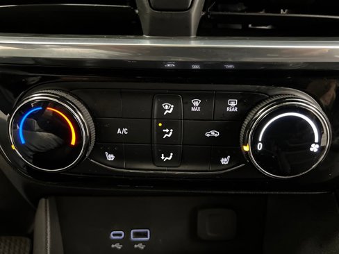 Used 2024 Buick Encore GX Sport Touring w/ Comfort Package image 42