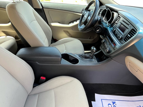 Used 2015 Kia Optima LX image 49