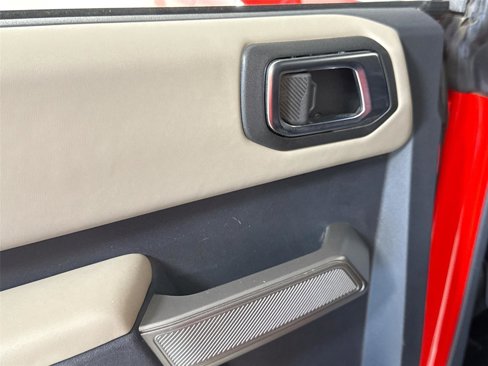 Used 2022 Ford Bronco Wildtrak image 24