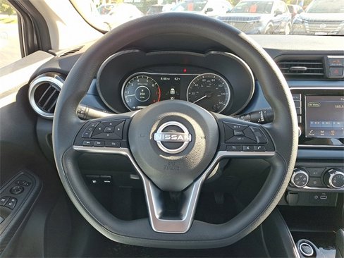 New 2025 Nissan Versa SV image 9