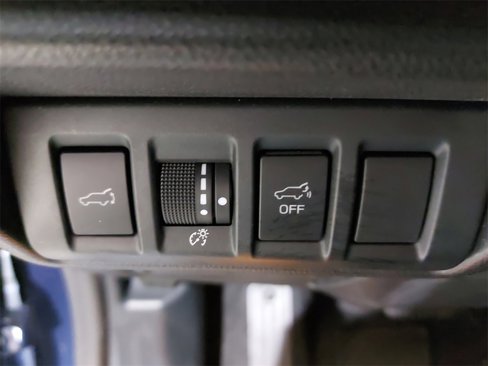 Used 2020 Subaru Outback Premium image 26
