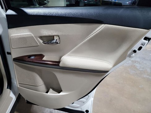 Used 2015 Toyota Venza XLE image 22