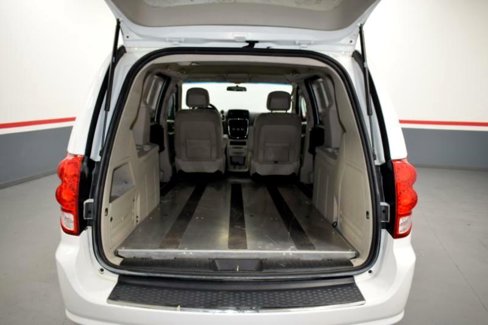 Used 2014 RAM C/V Tradesman image 16