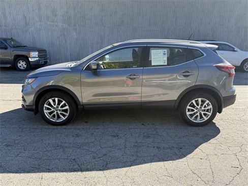 Used 2021 Nissan Rogue Sport SV image 9