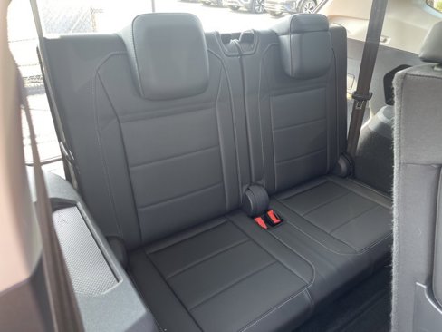 Certified 2019 Volkswagen Tiguan SEL w/ 3rd Row Seat Package image 16