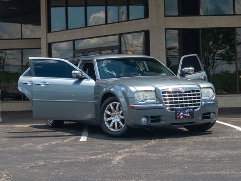 Used 2007 Chrysler 300 C image 12