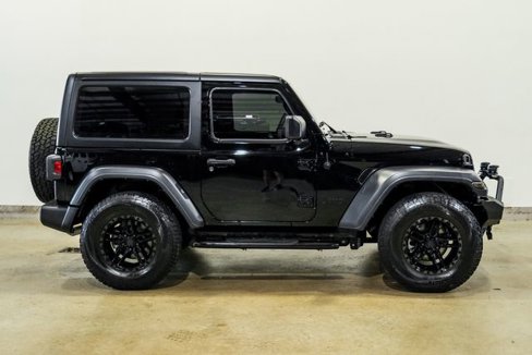 Used 2023 Jeep Wrangler Sport image 21