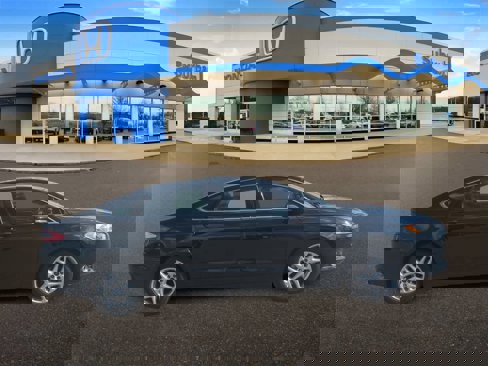 Used 2014 Ford Fusion SE w/ Equipment Group 202A image 9
