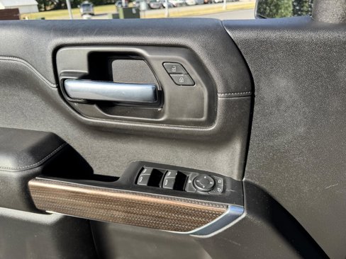 Used 2021 Chevrolet Silverado 1500 LT Trail Boss image 25
