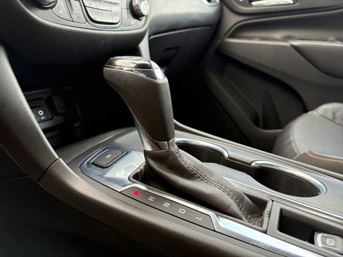 Used 2021 Chevrolet Equinox LT image 28