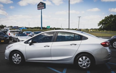 Used 2018 Chevrolet Cruze LS image 22