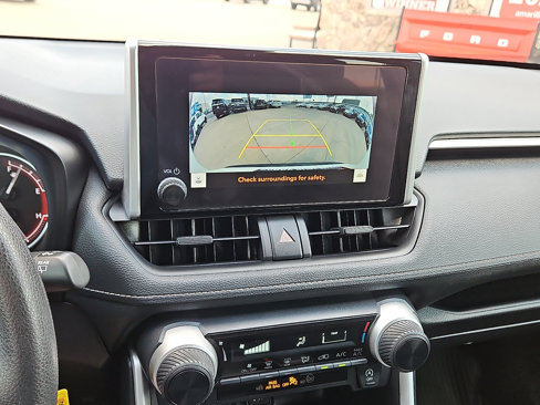 Used 2024 Toyota RAV4 LE image 13