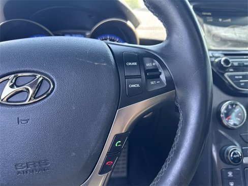 Used 2016 Hyundai Genesis Coupe 3.8 image 15