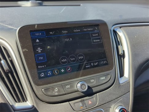 Certified 2022 Chevrolet Malibu LT w/ Leather Package image 13