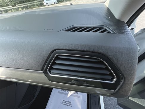 Used 2018 Volkswagen Tiguan SE w/ Panoramic Sunroof Package image 28